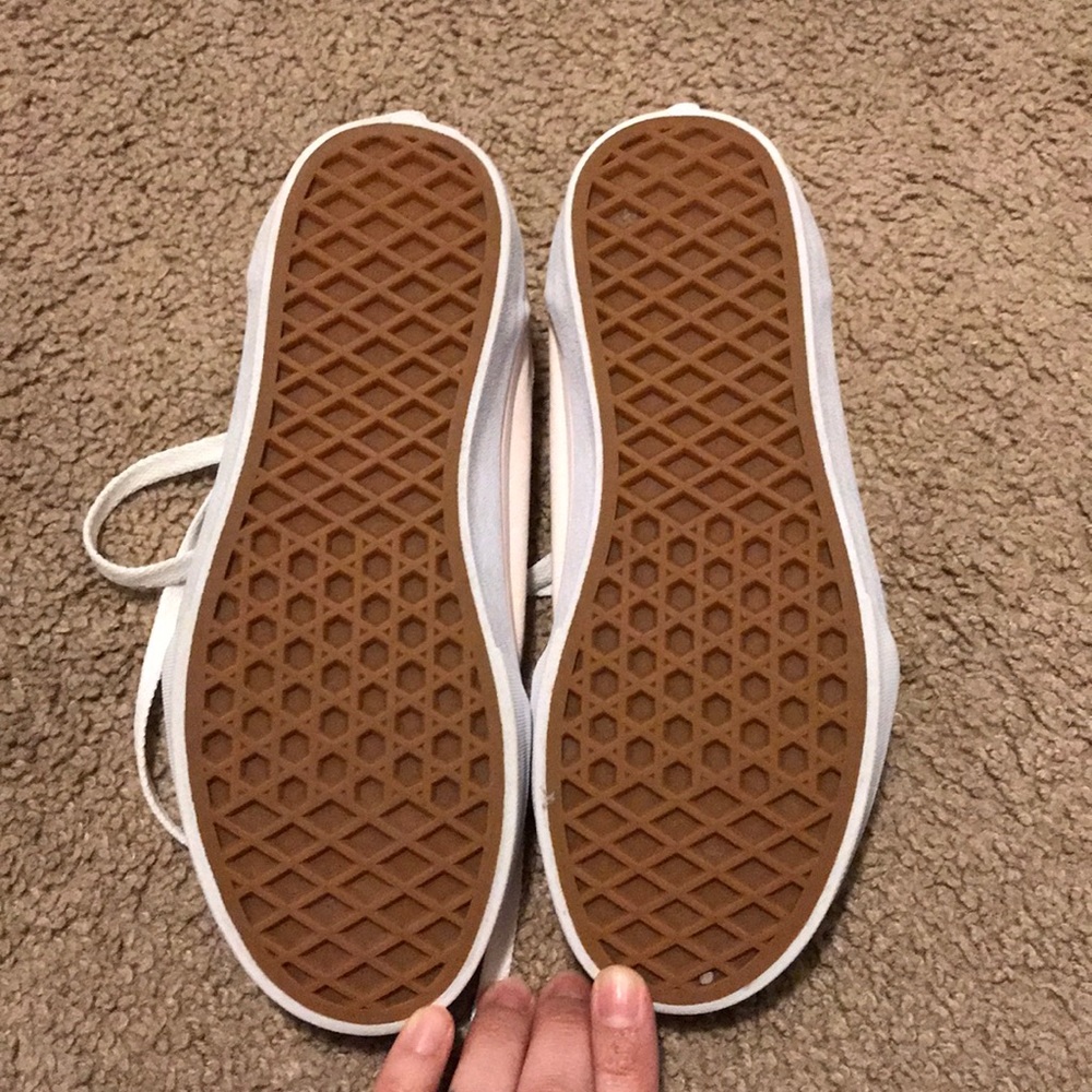 VANS - Picture 4 of 5